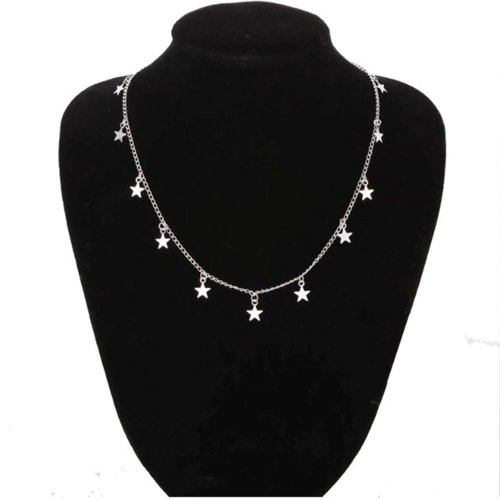 Star Necklace Gold - Picture 4 of 5